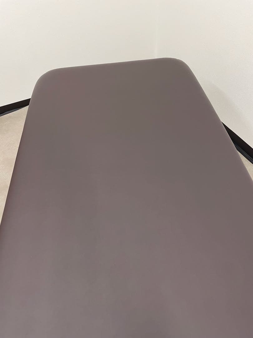 【極美品】昇降式電動ベッド 低反発 幅70cm エステ 整体 ブラウン