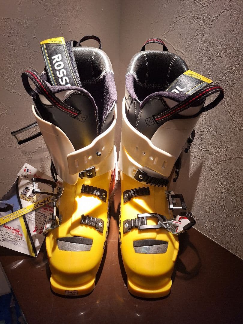 ROSSIGNOL スキーブーツ イエロー/ホワイト