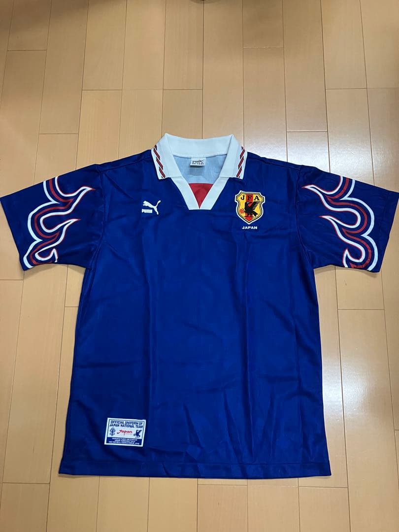 サッカー　日本代表　当時　ユニフォーム　Jリーグ　FIFA ワールドカップ　赤炎