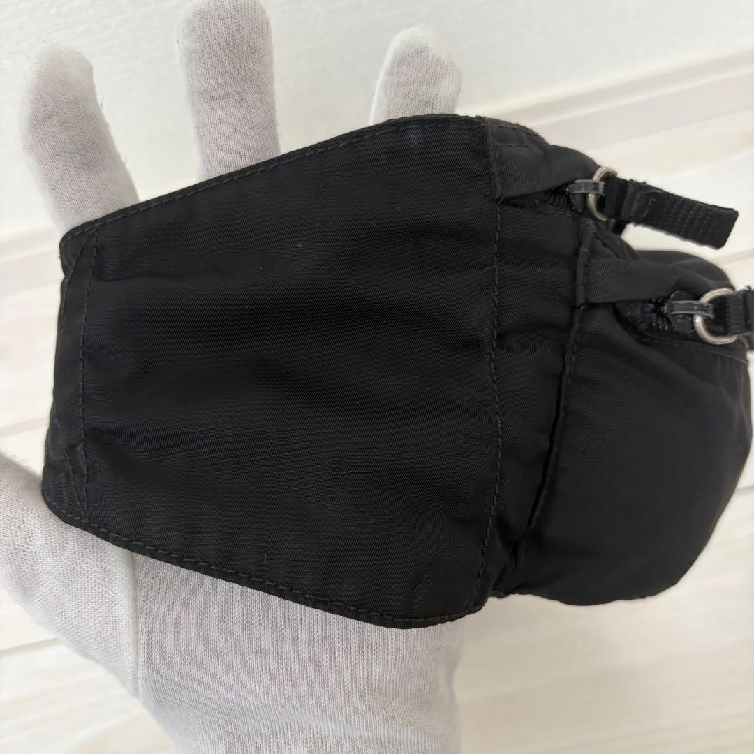 PRADA プラダ ボディバッグ ウエストバッグ 三角ロゴ ナイロン ブラック