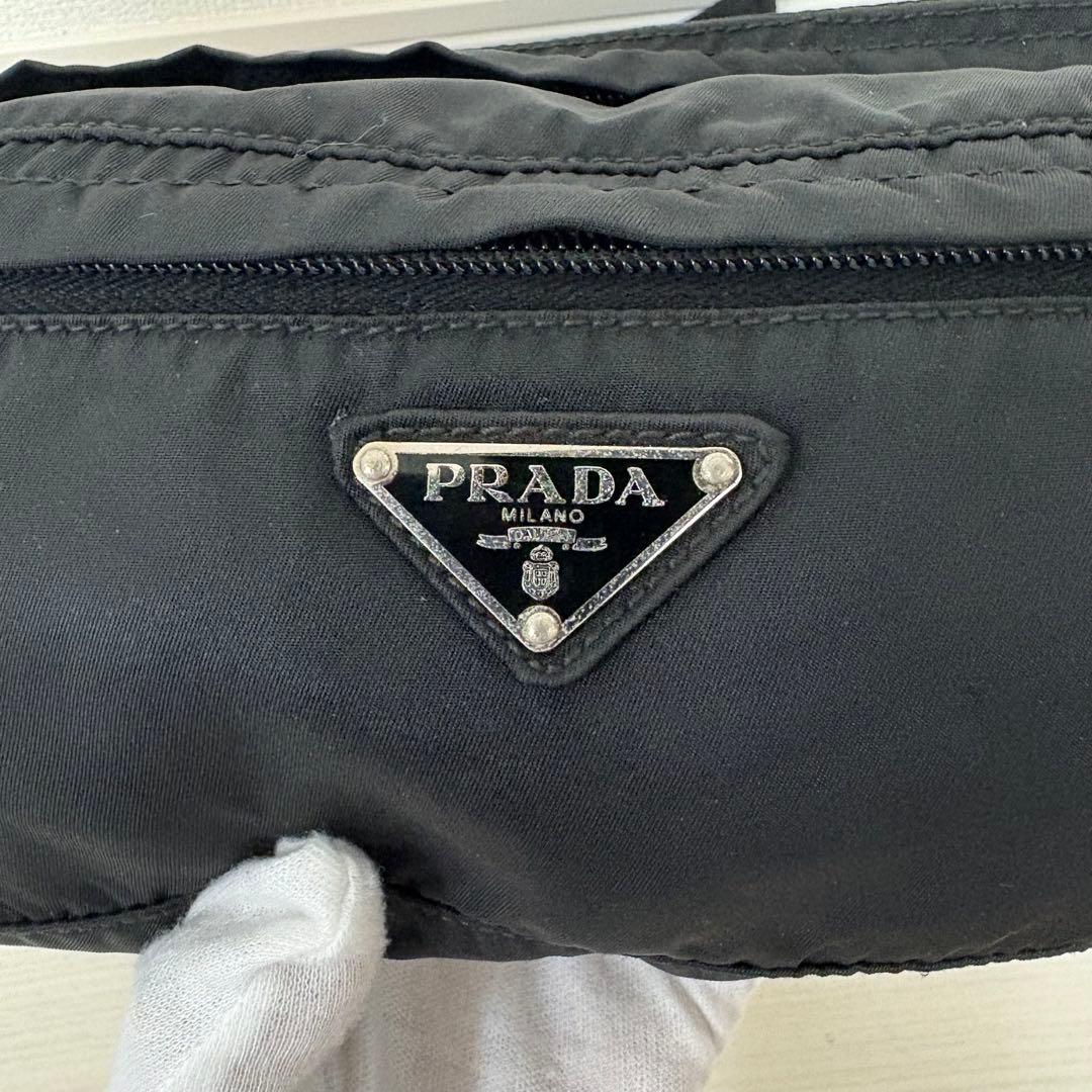 PRADA プラダ ボディバッグ ウエストバッグ 三角ロゴ ナイロン ブラック