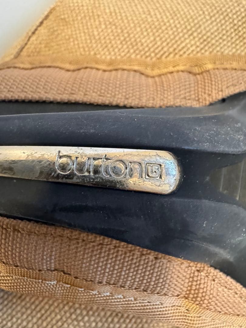 【希少】Burton ショルダーバッグ ラチェット調節 ビンディング