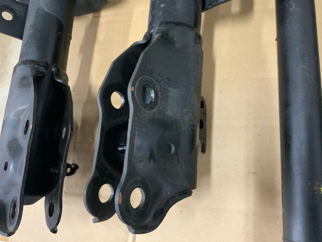 LA600S. FR純正ダンパー＆RSR（Ti2000）ハーフダウンサス