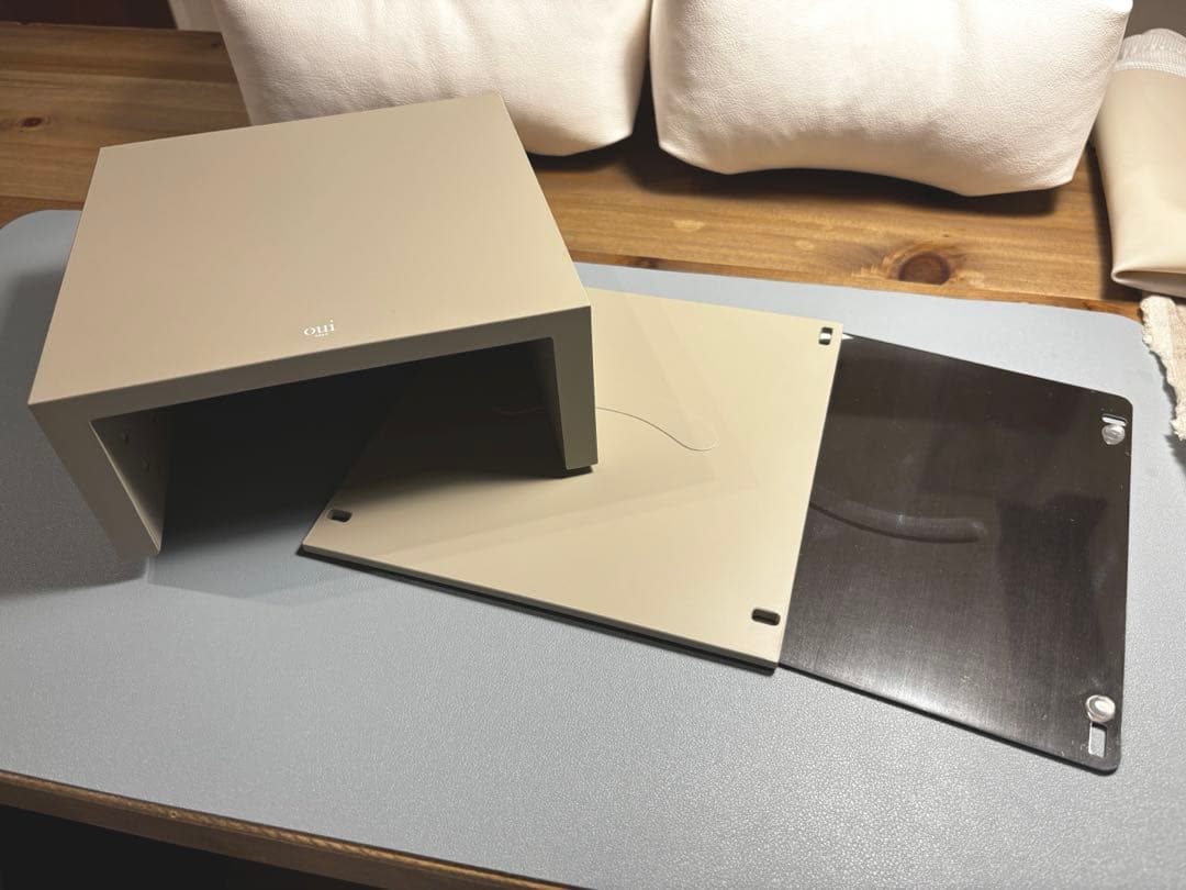 oui nails UV/LEDネイルライト 美容機能付き