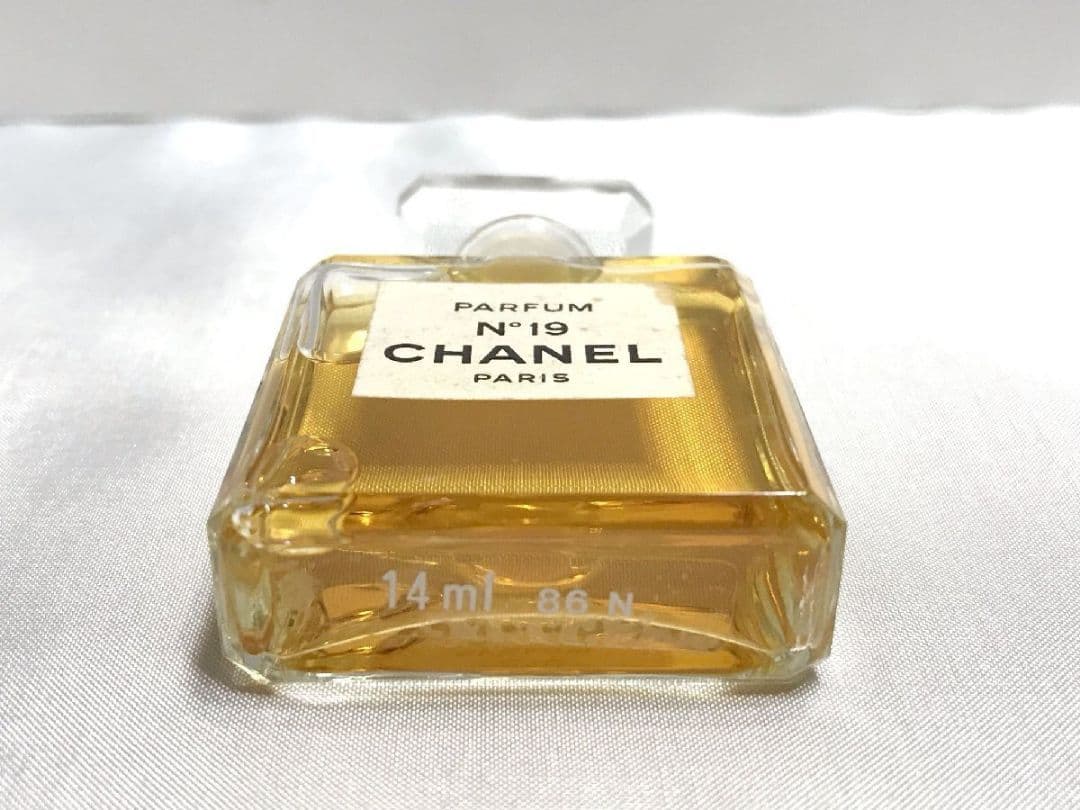 香水 ■ シャネル CHANEL ■ No.19 パルファム 28ml 14ml