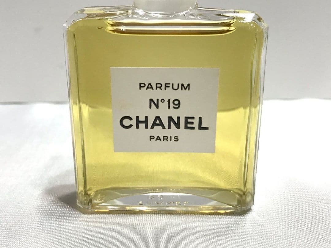 香水 ■ シャネル CHANEL ■ No.19 パルファム 28ml 14ml