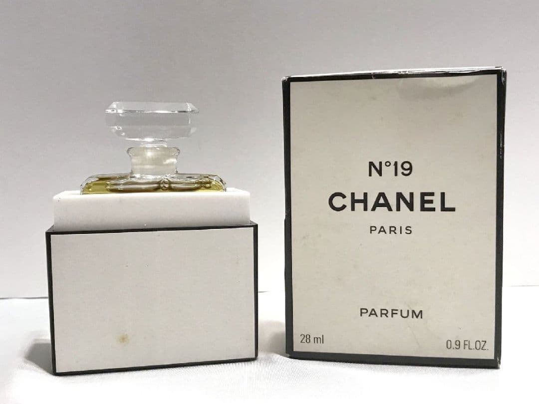 香水 ■ シャネル CHANEL ■ No.19 パルファム 28ml 14ml