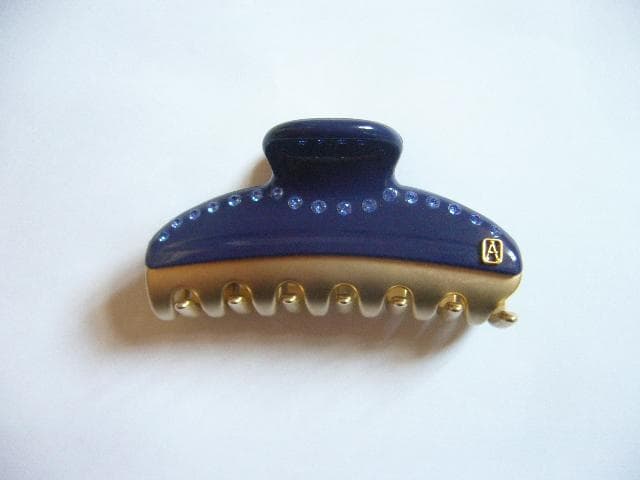 ☆美品☆アレクサンドルドゥパリ●クリスタル付きクリップ/ネイビー/Mサイズ