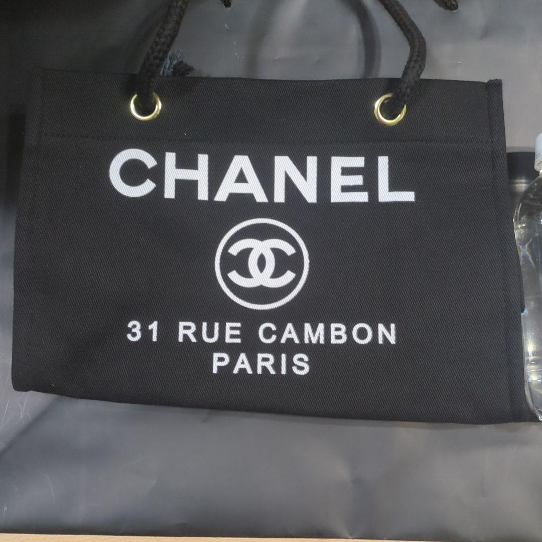 CHANEL ロゴ入り ブラックトートバッグ