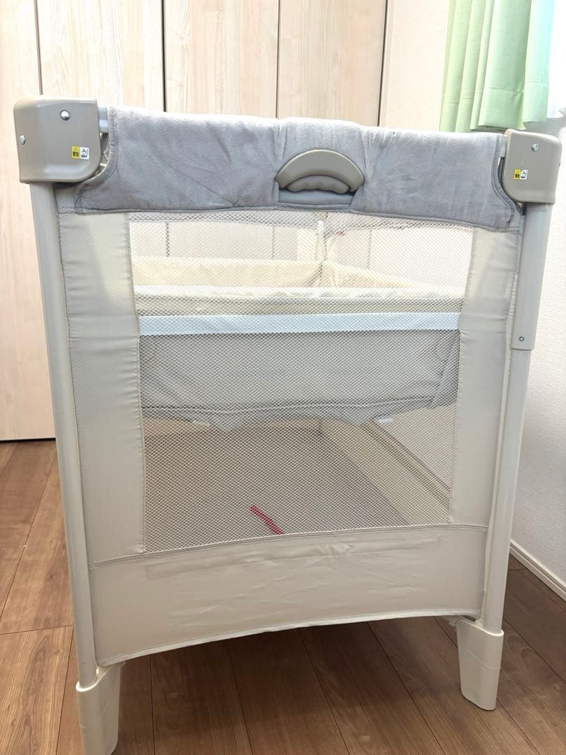アップリカ　ココネルエアープラス　ベビーベッド　折り畳み
