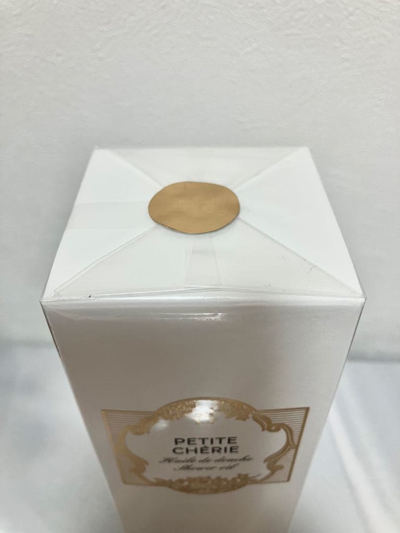 グタール プチシェリー シャワーオイル (ボディソープ) 250ml