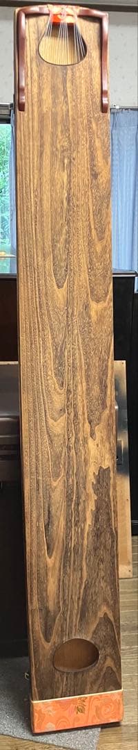 13弦お琴 並甲、すだれ掘り 琴柱、猫足他一式付き 弦も新しく、傷も少ない