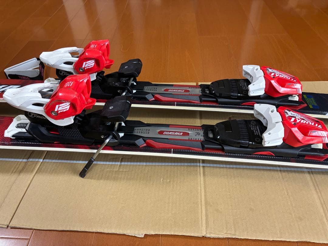 人気モデルOGASAKA ケオッズKS-LS スキー板 赤黒 バインディング付き