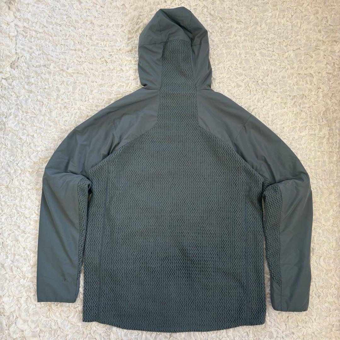 美品 23FW パタゴニアナノエアライトハイブリッドフーディ