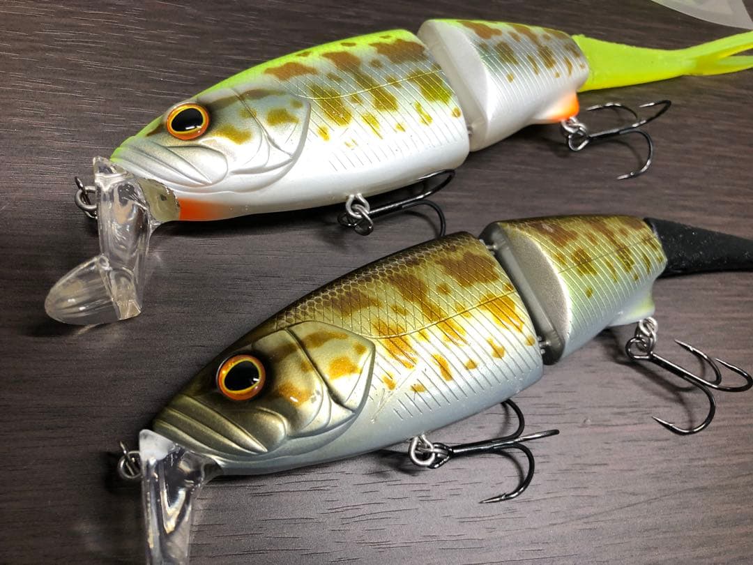 テンフィートアンダー　10FTU イェーガー　雷魚　チャ雷　美品　新品テール付き
