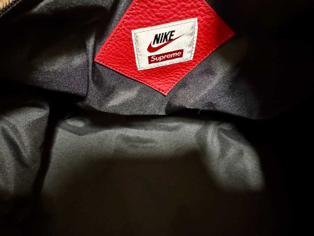 Supreme NIKE シュプリーム ナイキ ボストンバッグ レザー 赤
