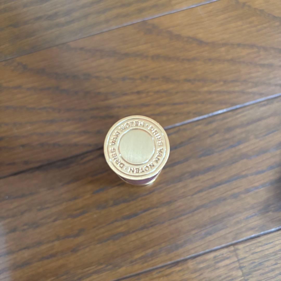 dries van noten ドリスヴァンノッテン　リップ　バーム　口紅　紫