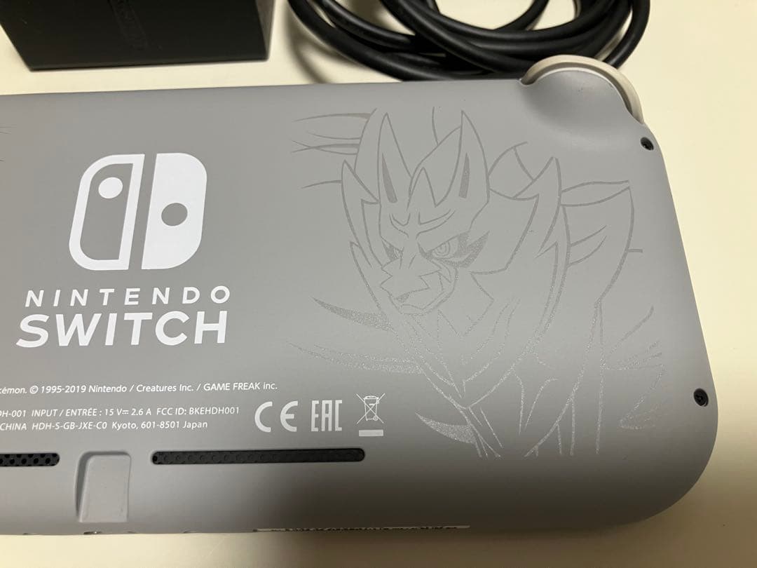 Nintendo Switch Lite ポケモン　ザシアン ザマゼンタ