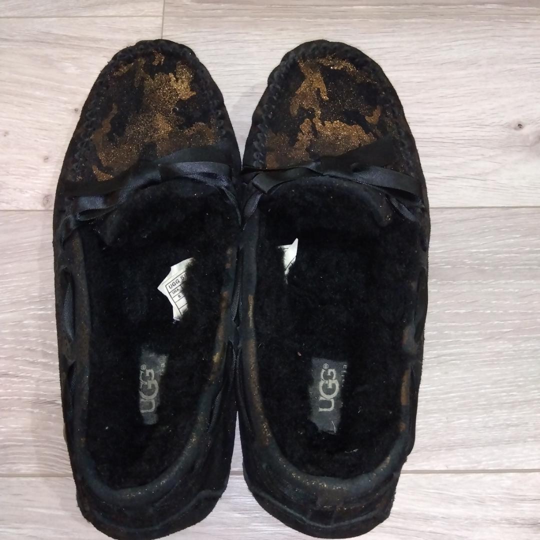 UGG　アグ　モカシン ムートン　ブラック　レース　リボン　８　♡超美品♡