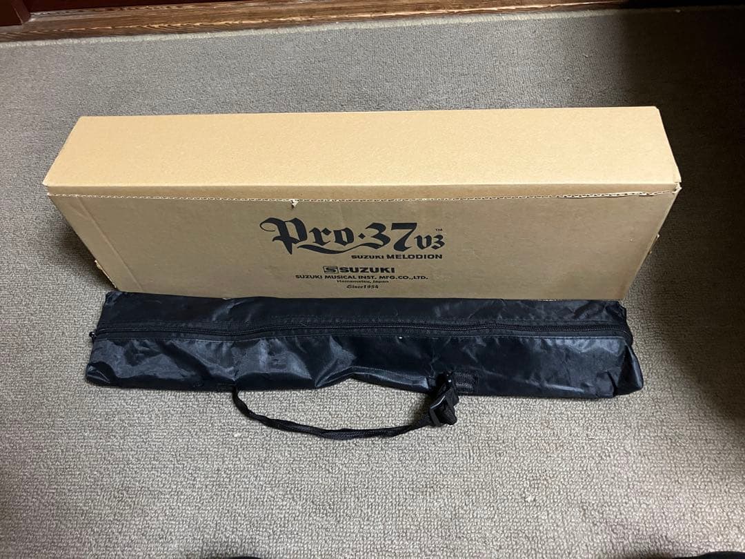 【ずっち　中古美品】鍵盤ハーモニカ　スズキ　メロディオン　Pro37v3