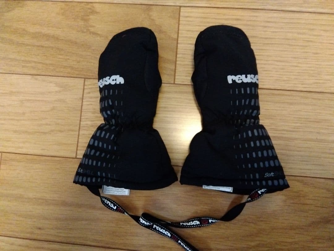 子供用スキーウェア☆columbia、スノーブーツ、ニット帽、スキー手袋セット