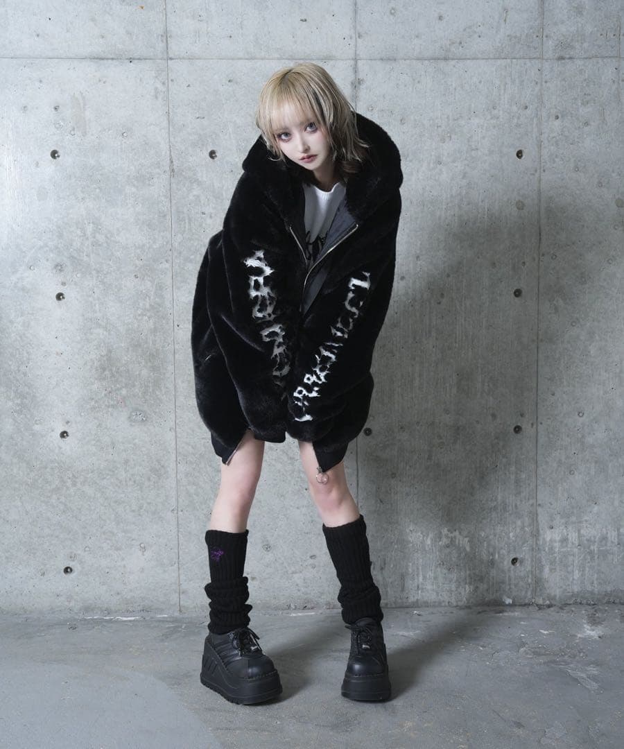 Amilige アミリージュ ロゴ刺繍ファーZIPコート アウター