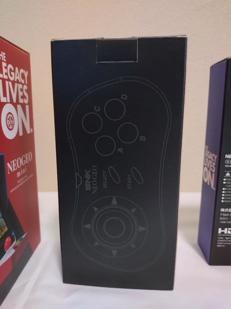 【新品·未開封】ネオジオミニ本体+付属品＆【中古】クラシックミニジャンプ　セット
