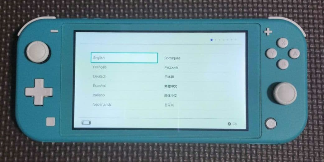 【未使用に近い】Nintendo Switch Light ターコイズ 外箱付