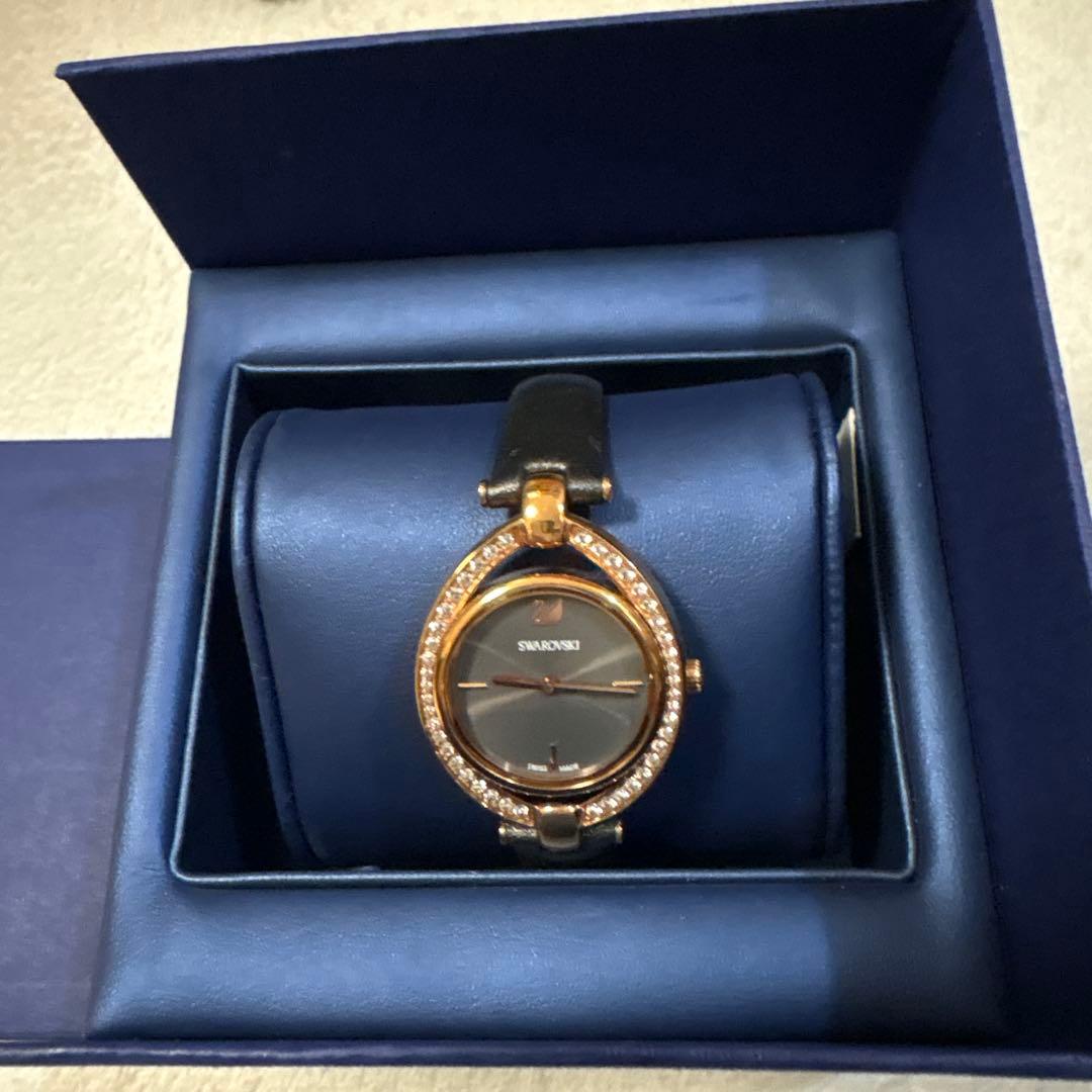 Swarovski レディース腕時計 ゴールド/ブラック