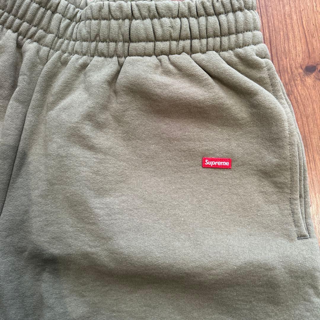 Supreme オリーブグリーン ショートパンツ