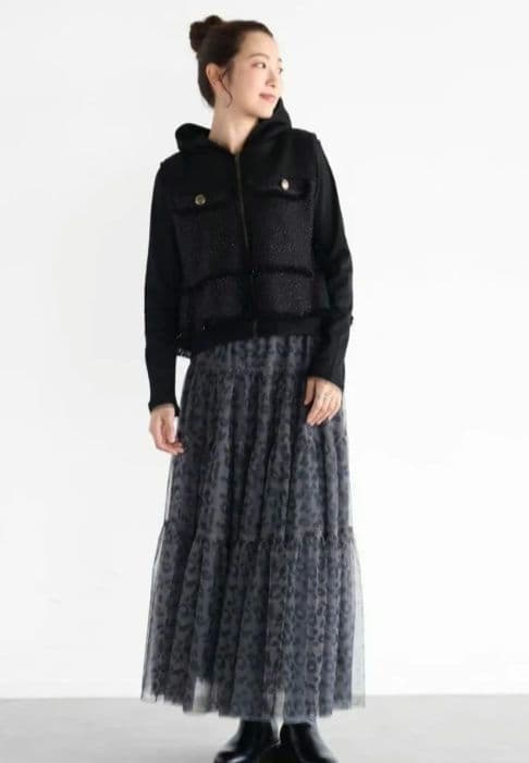 りりこ　★新品★Vin（ヴァン） バックフリルツイードベスト