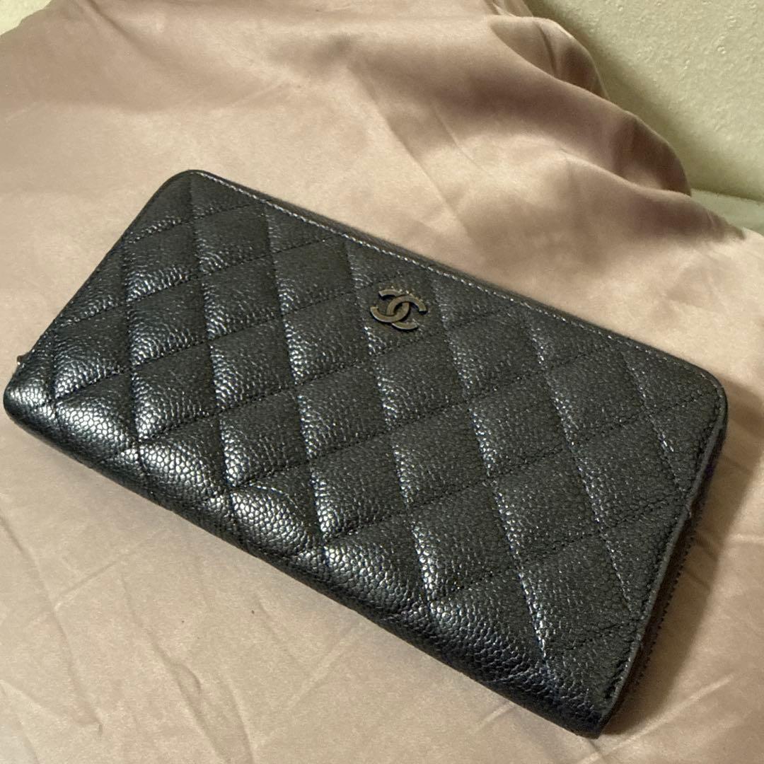 CHANEL 長財布キャビアスキンラウンドファスナーマトラッセキルティング