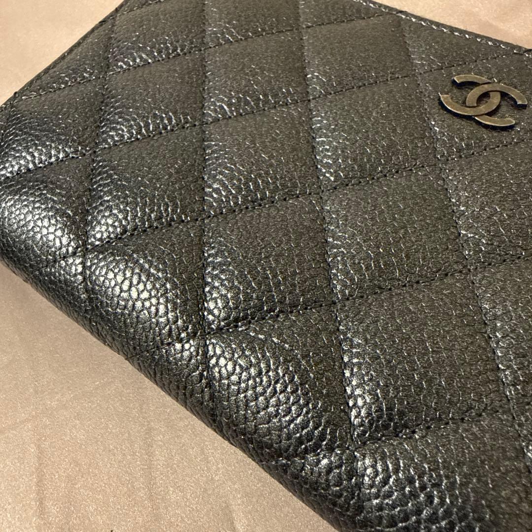 CHANEL 長財布キャビアスキンラウンドファスナーマトラッセキルティング