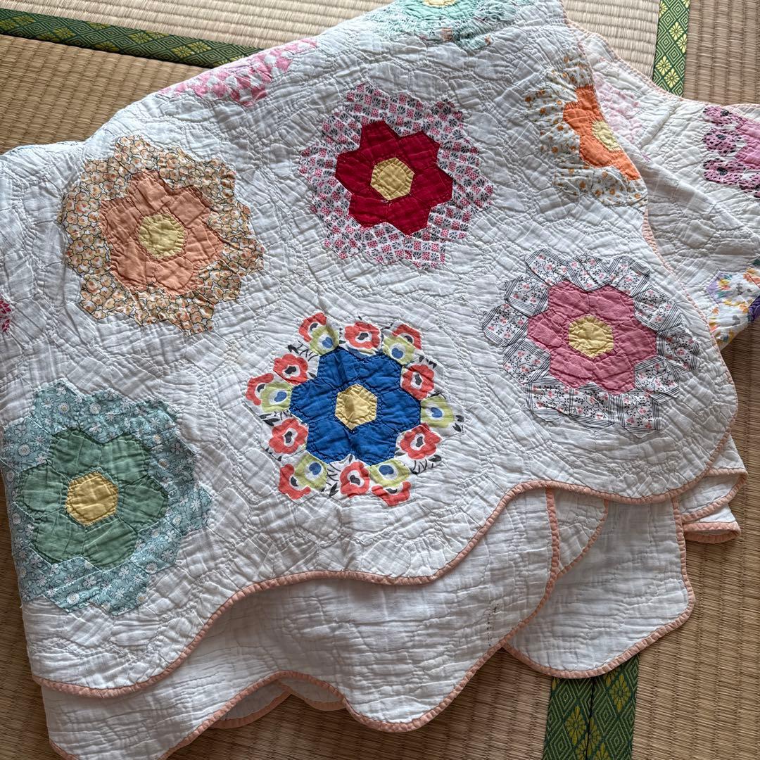 アンティークキルト　ヴィンテージ花柄キルトカバー 大判