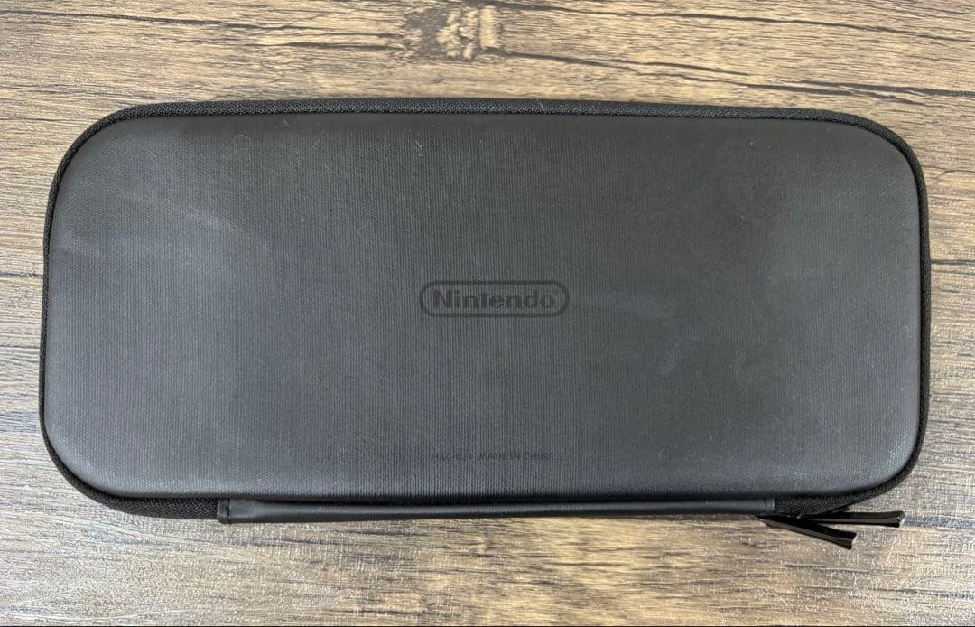 ニンテンドースイッチ ライト(ターコイズ)美品＋純正充電器・ケース等付き