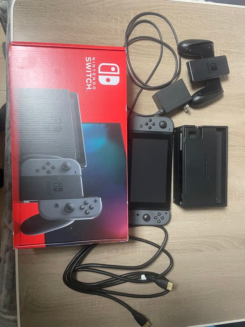 Nintendo Switch 本体プラス携帯ケース