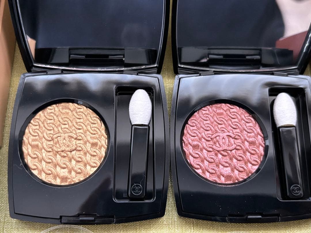CHANEL アイシャドウ　2種&サンプル香水SET