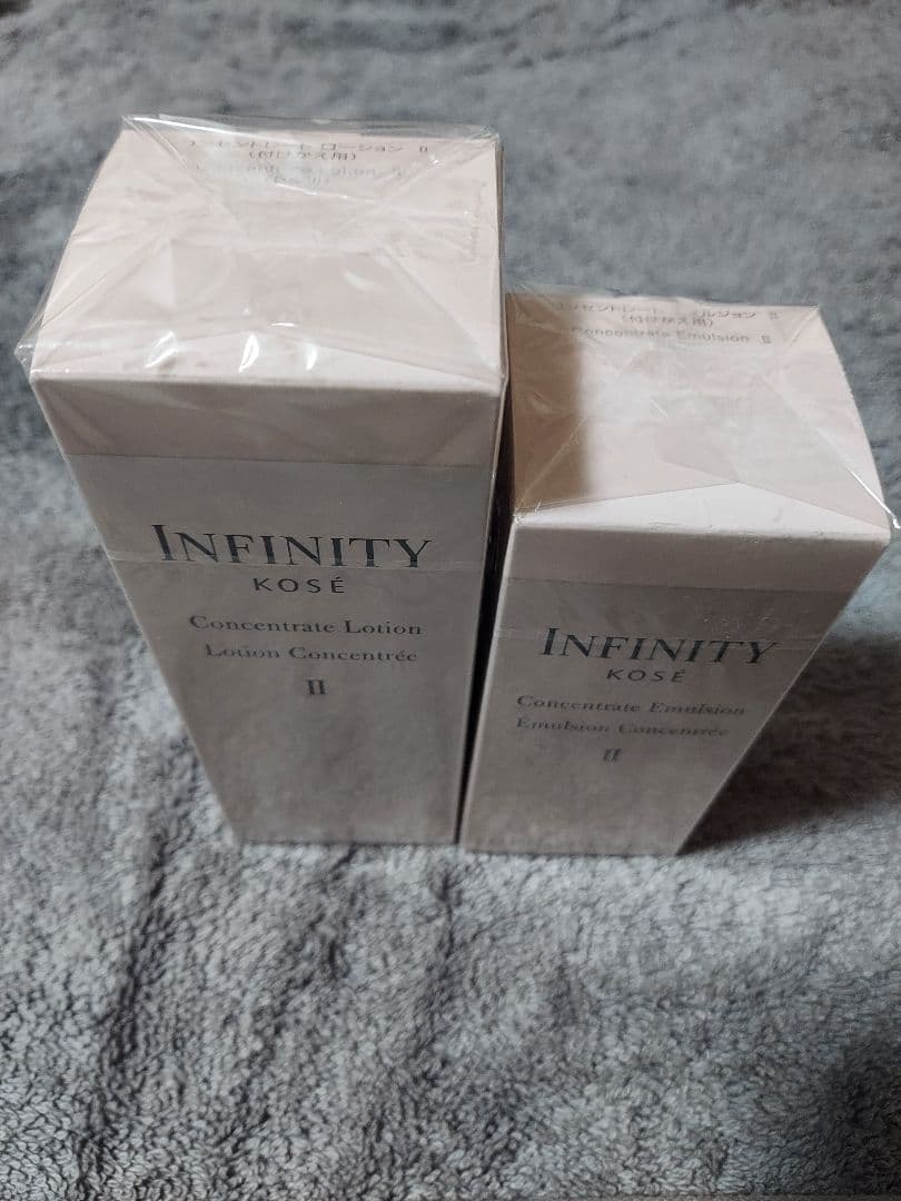 KOSE インフィニティコンセントレートローションII　&　エマルジョンII