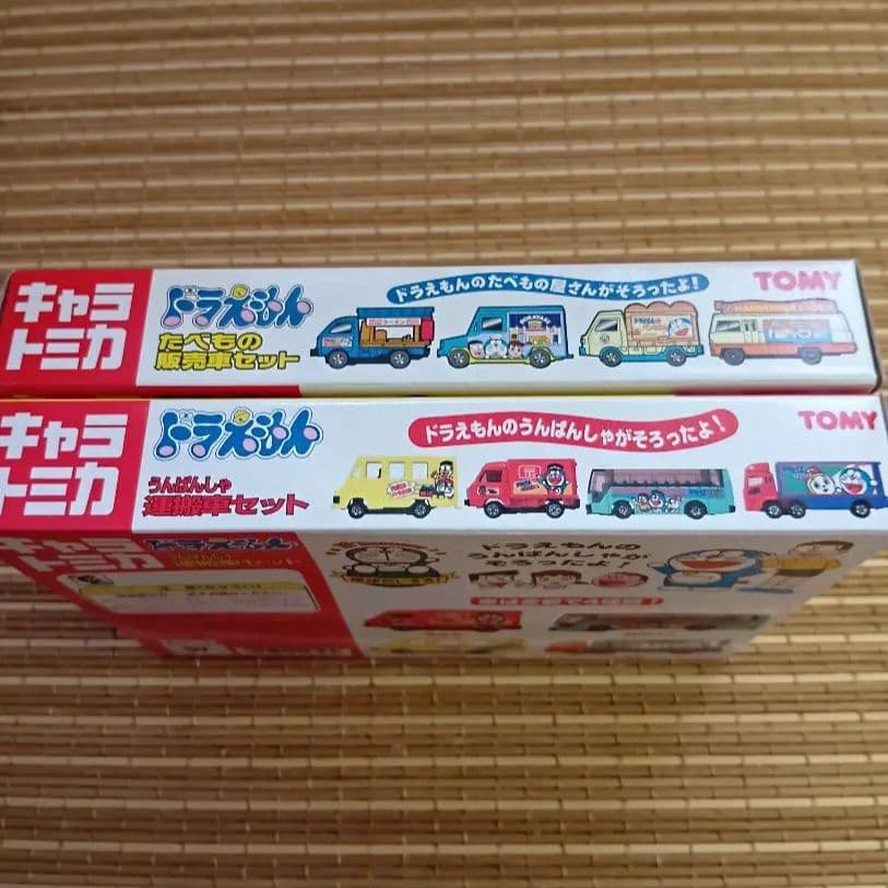 【新品未開封】キャラトミカ　ドラえもん　たべもの販売車セット&運搬車セット