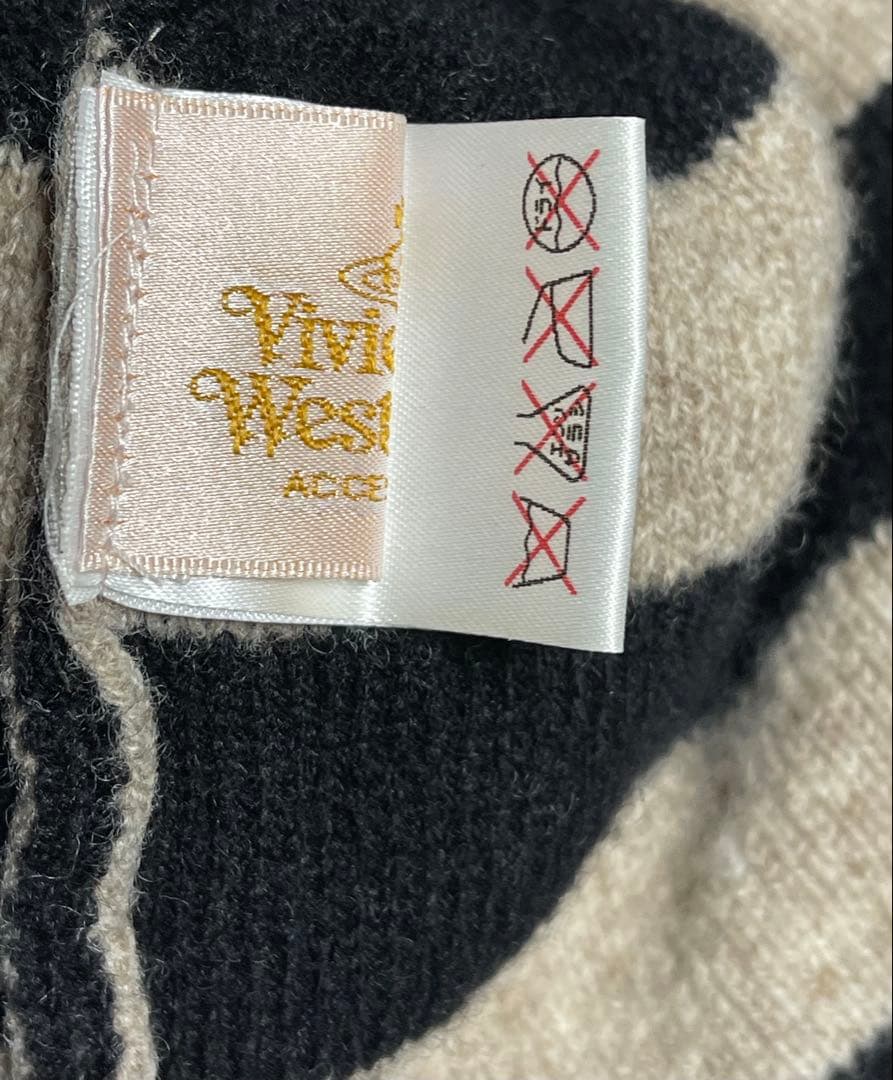 廃盤レア正規品★美品ヴィヴィアン ボンボン耳当て付きニット帽 黒×グレーNANA