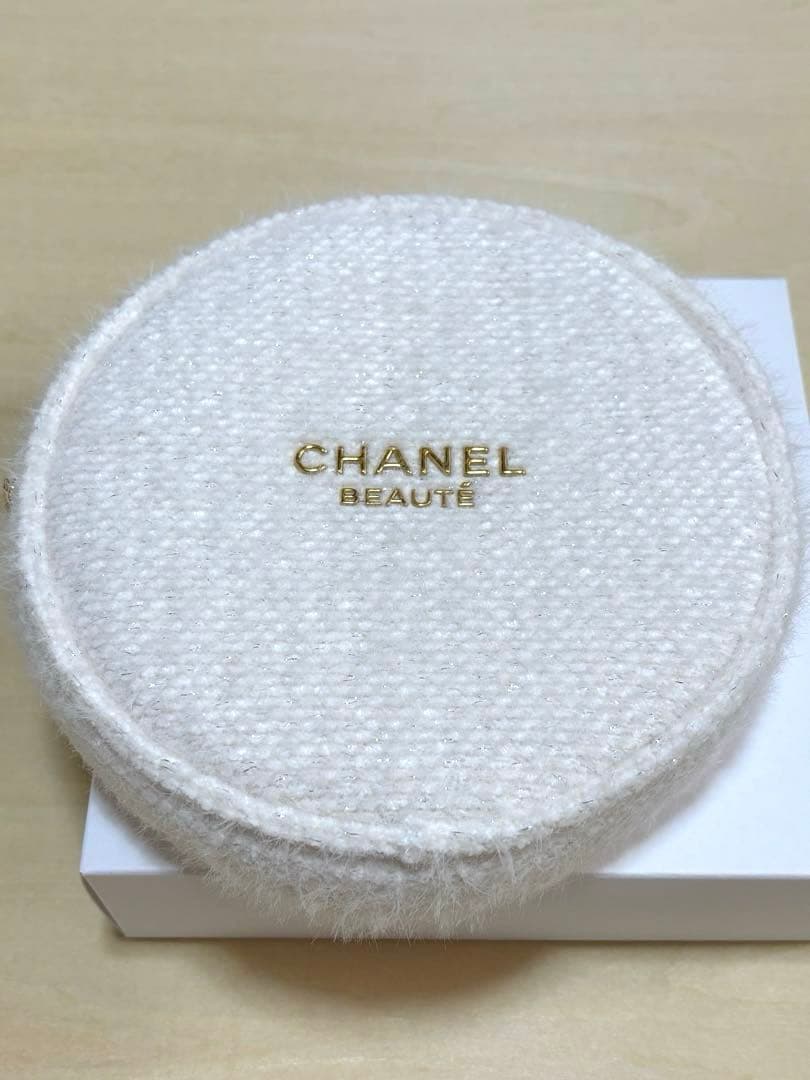 新品CHANEL ホリデー非売品ポーチ+ アリュール10マスカラ（現品）