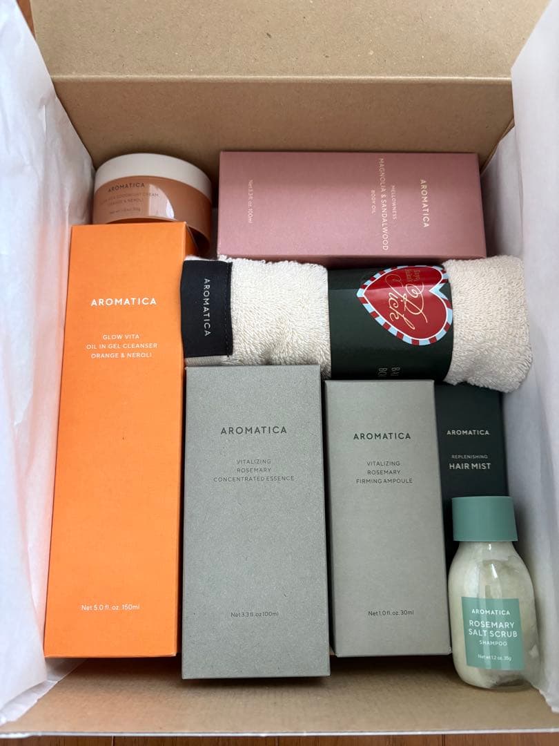 お値下げ【新品未使用】7点+ギフトセット AROMATICA