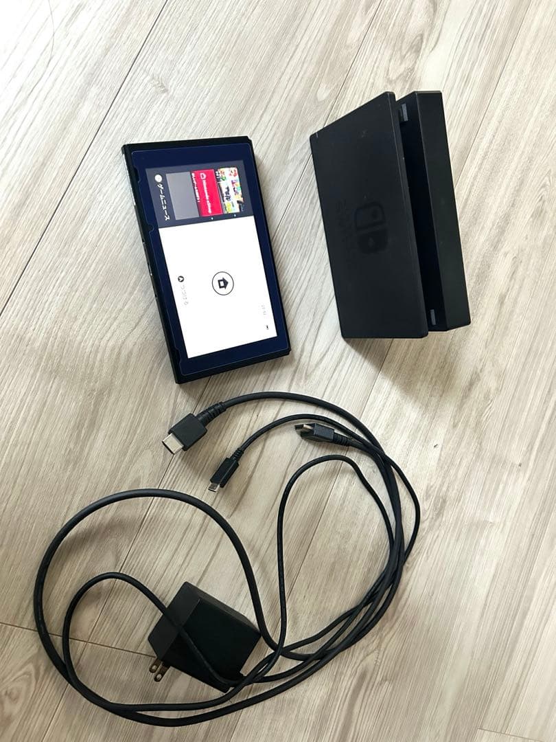 r*a様 Nintendo Switch 本体 ブラック ドック付き