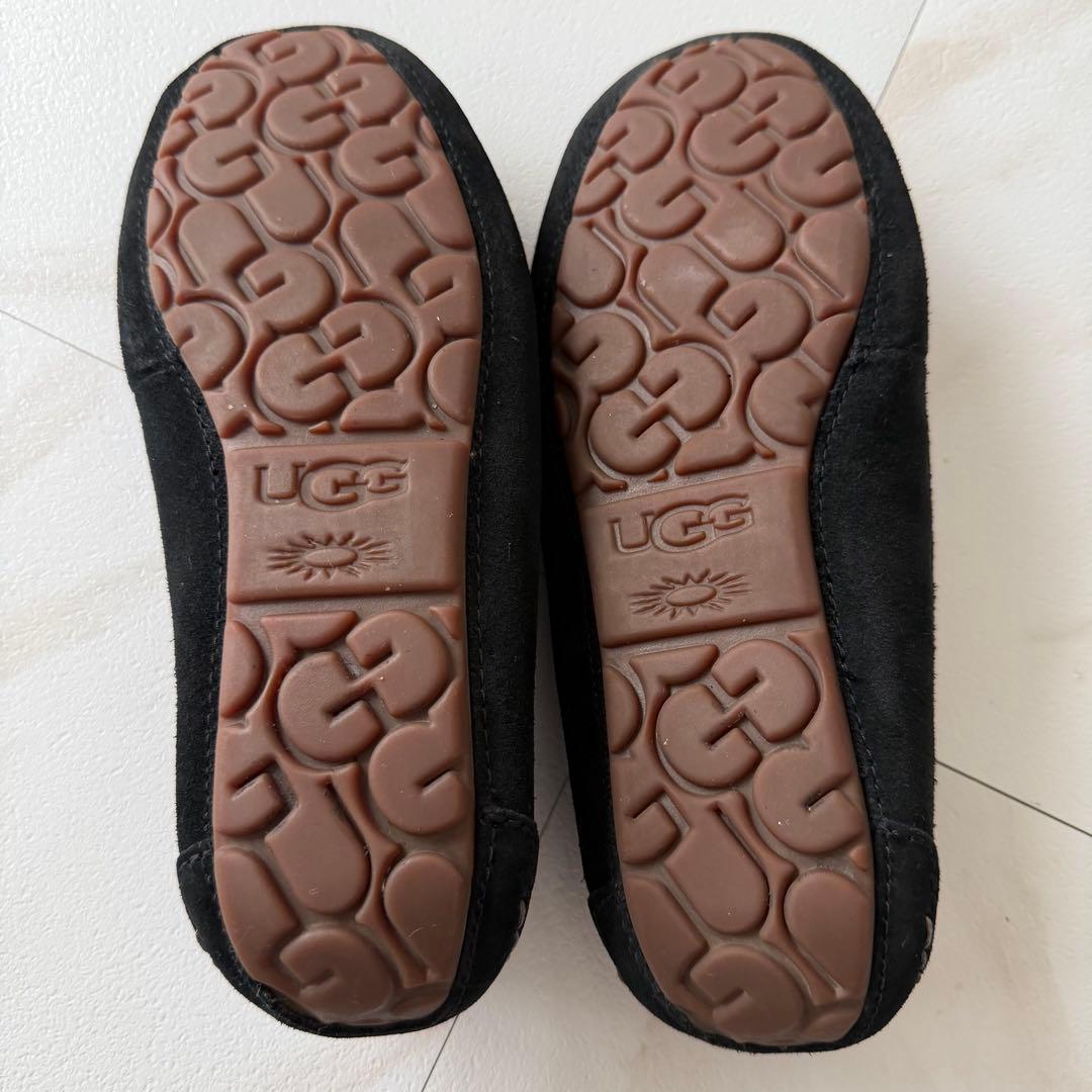 ✨試着✨極美品　アグ　正規品UGG ブラック モカシン　スリッポン　ローファー