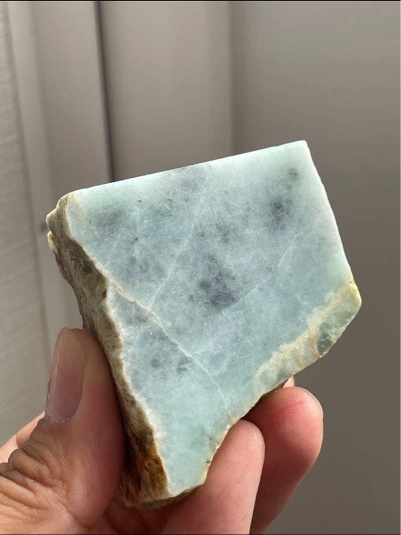 【国産鉱物】糸魚川翡翠　青海の山翡翠