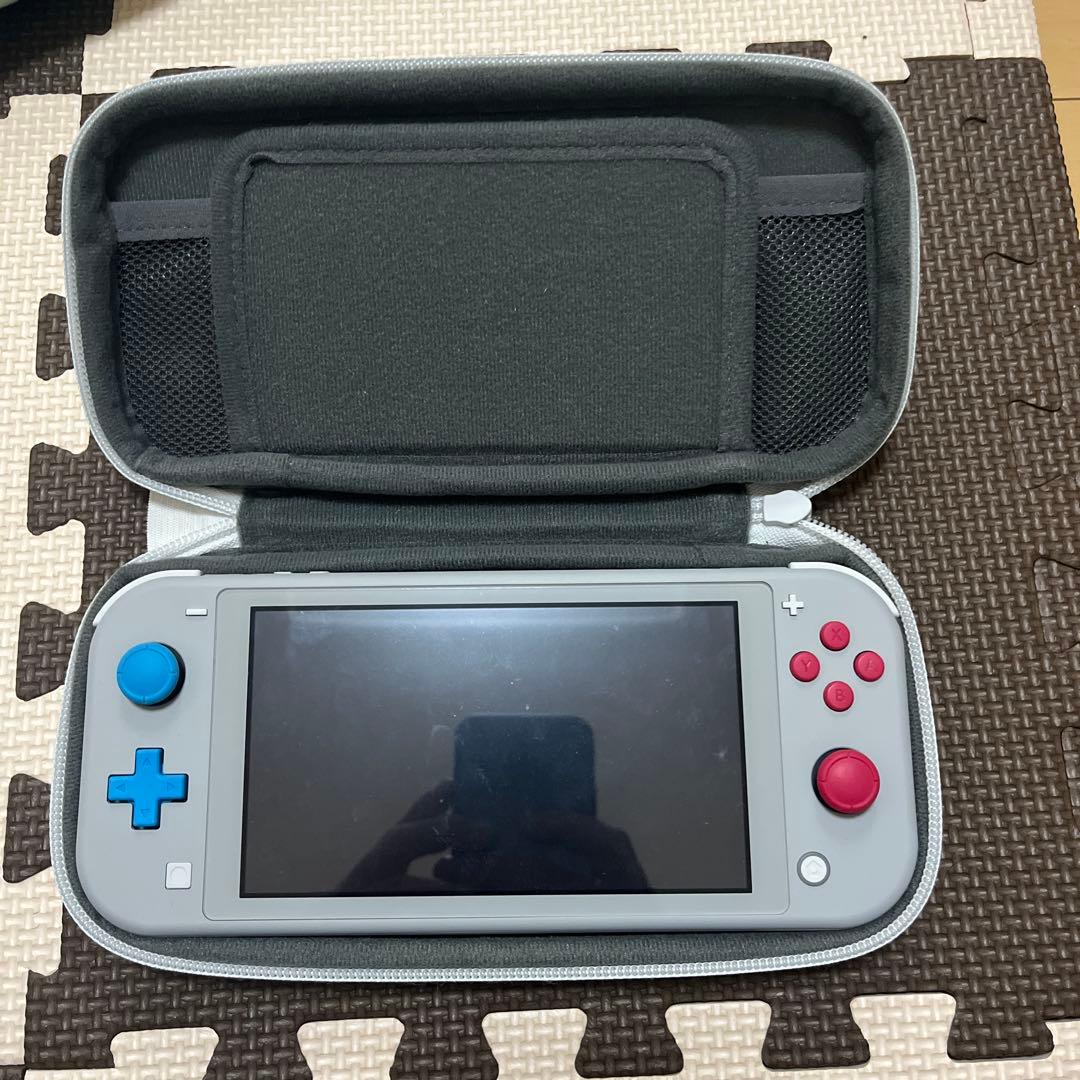 Nintendo SwitchLite ポケモンモデル