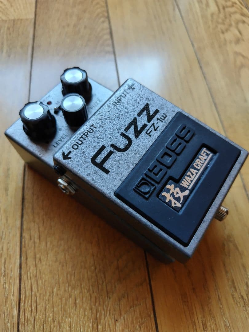 美品 BOSS FZ-1W FUZZ ファズ 技クラフト 日本製 エフェクター