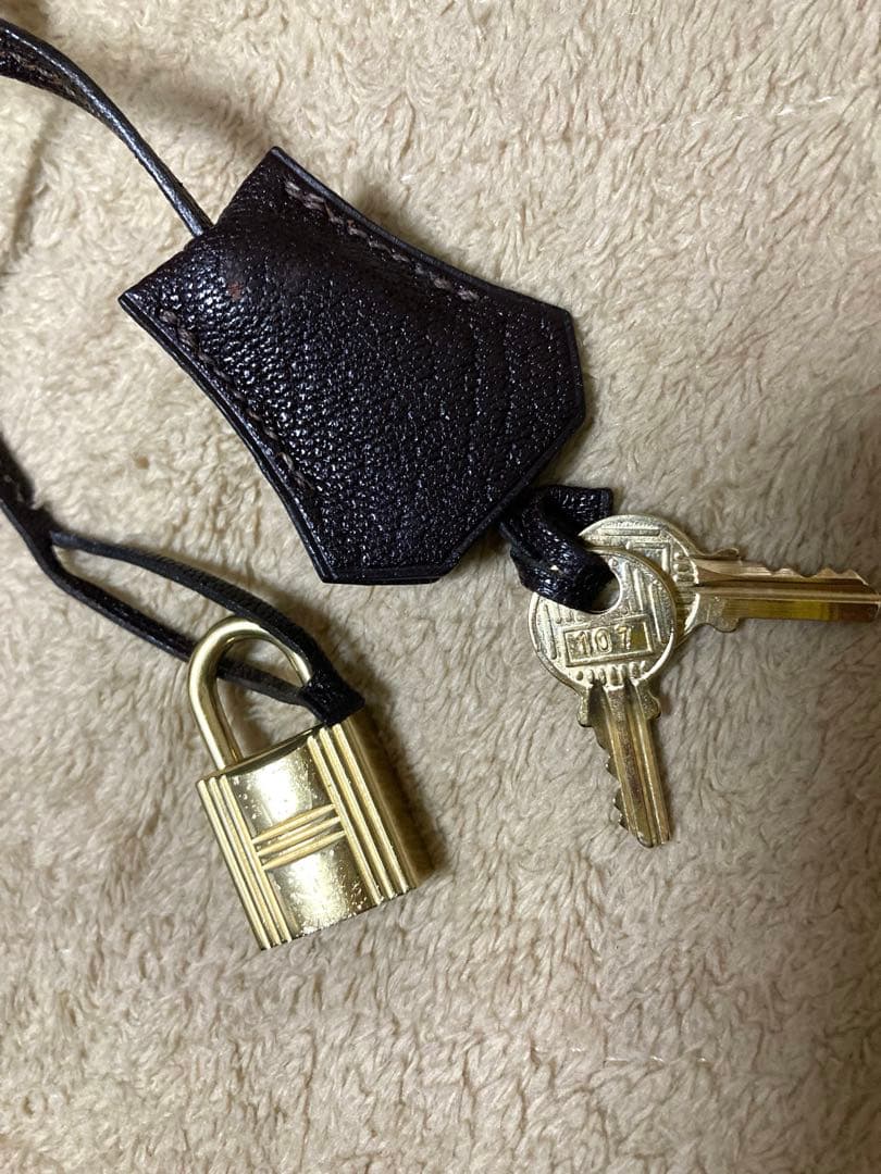 HERMES エルメス　カデナ ゴールド 南京錠 107鍵2本付き