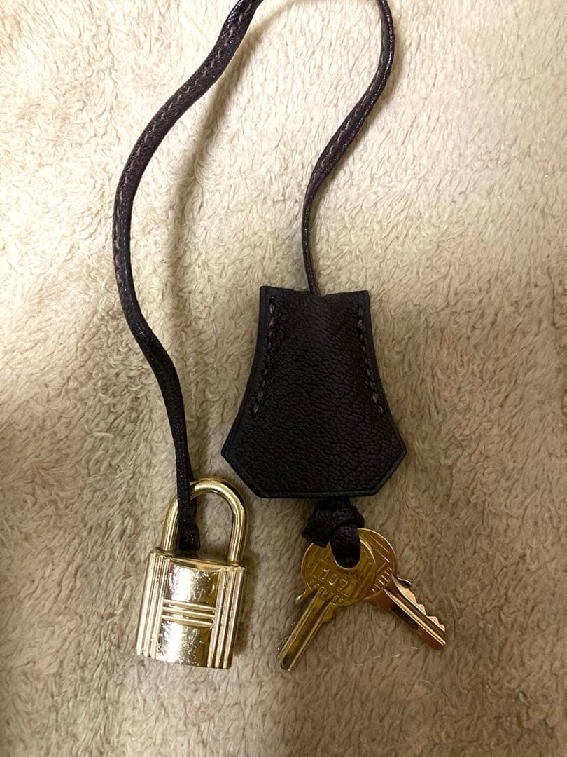 HERMES エルメス　カデナ ゴールド 南京錠 107鍵2本付き