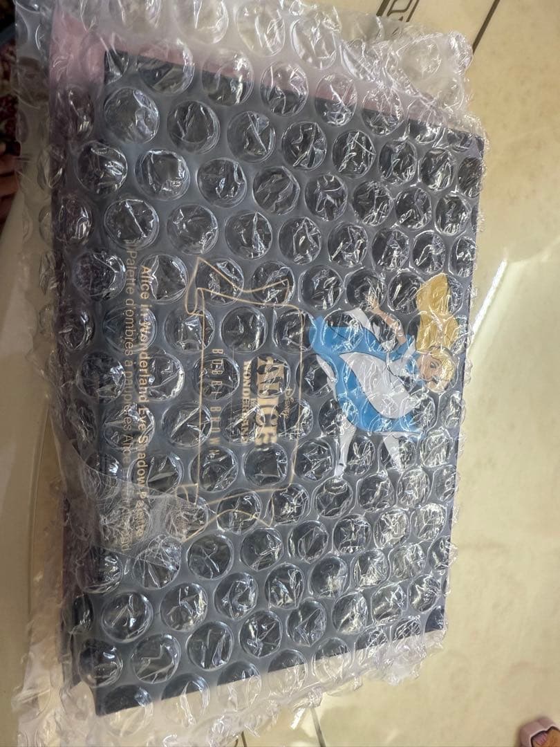 値下げ。未使用、ボビイ・ブラウン アリス アイシャドウパレット